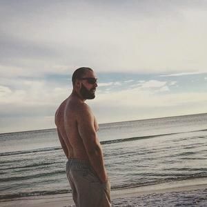 Meet your Posher, Logan